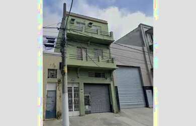 Imagem: O apartamento possui 3 Dormitórios, 1 Banheiro, 77m² de Área