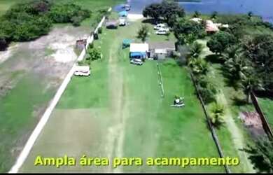 Imagem: A casa possui 4 Dormitórios, 5 Vagas na garagem e está localizado