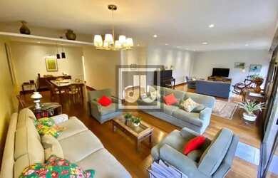 Imagem: O apartamento possui 4 Dormitórios, 5 Banheiros, 3 Vagas na