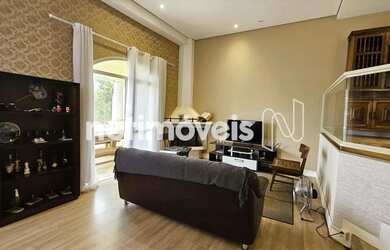 Imagem 14: Imóvel para aluguel tem 220 metros quadrados com 4 quartos