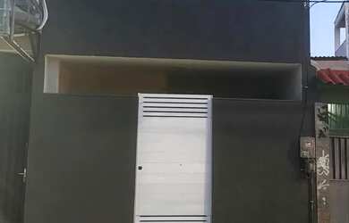 Imagem: A casa possui 2 Dormitórios, 2 Banheiros e está localizado