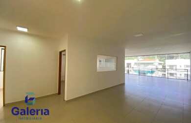 Imagem: O depósito possui 4 Vagas na garagem, 170m² de Área, Imóvel