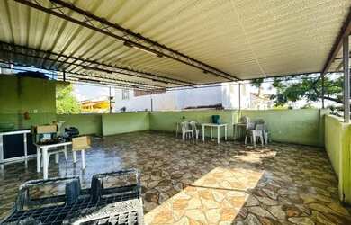 Imagem 9: Excelente imóvel frente de rua com garagem e terraço no Centro de Nilópolis