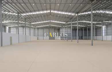 Imagem: O depósito possui 5 Vagas na garagem, 3.050m² de Área e