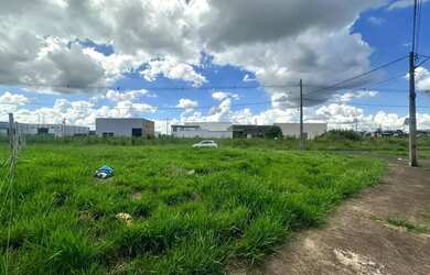 Imagem 2: Terreno à venda no bairro Novo Mundo em Uberlândia