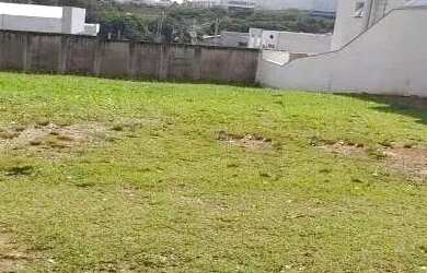 Imagem: O terreno possui 374m² de Área e está localizado em Jardim