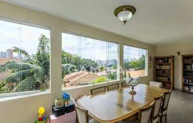 Imagem 3: Casa a venda no Pacaembu - Local alto com vista e segurança na porta