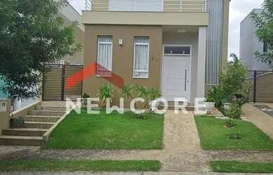 Imagem: A casa em condomínio possui 3 Dormitórios, 5 Banheiros, 3