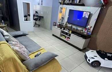 Imagem: O apartamento possui 2 Dormitórios, 1 Banheiro, 2 Vagas na