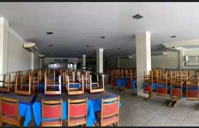 Imagem: O depósito possui 5 Vagas na garagem, 600m² de Área e está