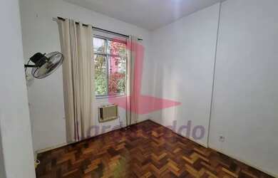 Imagem 5: Apartamento de 01 quarto para locação em rua silenciosa e arborizada...