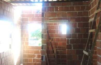 Imagem 3: Vendo casa. 1 Vaga na garageme2 Dormitórios