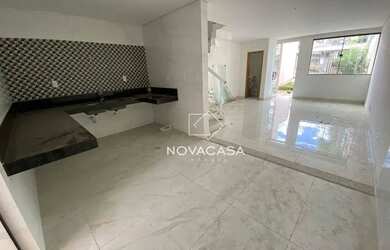 Imagem: A casa em condomínio possui 3 Dormitórios, 2 Banheiros, 2