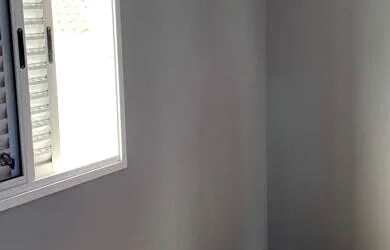 Imagem: A casa possui 4 Dormitórios, 2 Banheiros, 1 Vaga na garagem