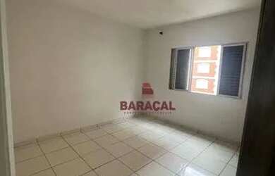 Imagem: O apartamento possui 1 Dormitório, 1 Banheiro, 1 Vaga na garagem