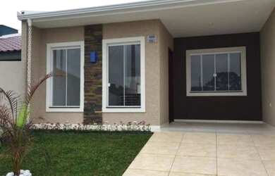 Imagem: A casa possui 2 Dormitórios, 2 Banheiros, 1 Vaga na garagem