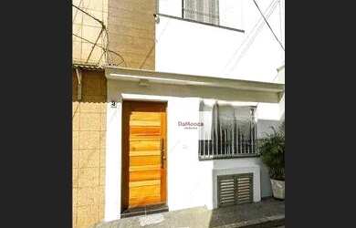 Imagem: A casa possui 2 Dormitórios, 3 Banheiros, 1 Vaga na garagem