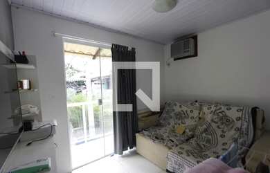 Imagem: A casa possui 1 Dormitório, 1 Banheiro e 50m² de Área e está