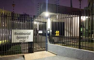 Imagem: O apartamento possui 3 Dormitórios, 1 Banheiro, 1 Vaga na garagem