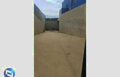 Imagem: O depósito possui 5 Vagas na garagem, 200m² de Área e está