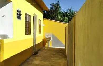 Imagem: A casa possui 3 Dormitórios, 1 Banheiro, 360m² de Área, Imóvel