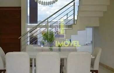 Imagem 5: Casa com dois pavimentos , alto padrão , 3 suítes, 3 salas, piscina, área gourmet no Alto