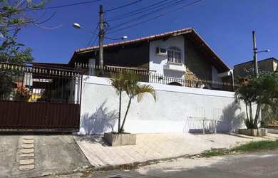 Imagem: A casa em condomínio possui 2 Dormitórios, 2 Banheiros, 2