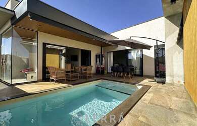 Imagem: A casa em condomínio à venda possui 3 Dormitórios, 4 Banheiros