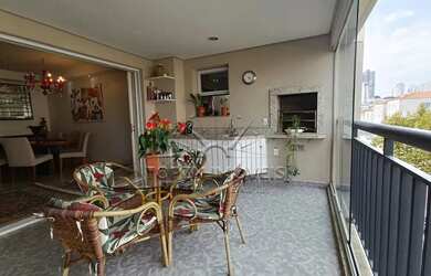 Imagem: O apartamento possui 3 Dormitórios, 5 Banheiros, 3 Vagas na