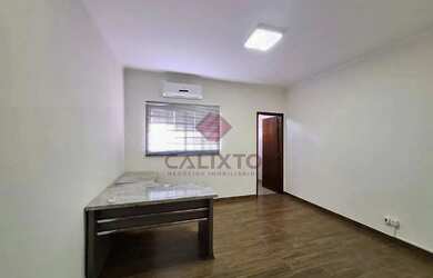 Imagem: O depósito possui 25m² de Área e está localizado em Estação