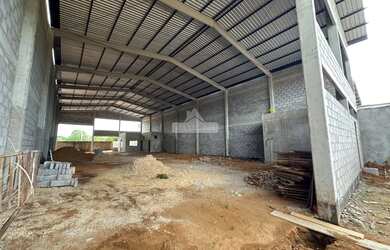 Imagem: O depósito possui 5490m² de Área e está localizado em Plano