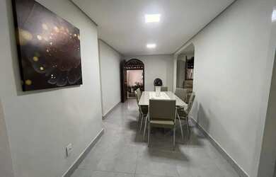 Imagem 12: CASA ESPAÇOSA NO JK. Área de serviço, 100m² de Área, 4 Vagas na garageme3...