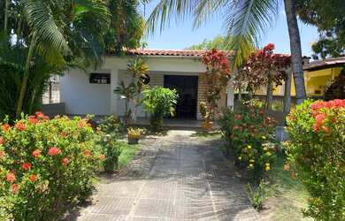 Imagem 3: Aluguel casa Serrambi. Acomodam 9 pessoas, 3 Vagas na garageme3 Dormitórios