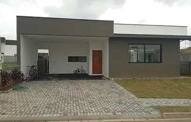 Imagem: A casa possui 3 Dormitórios, 4 Banheiros, 172m² de Área e