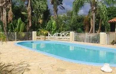 Imagem: A casa em condomínio possui 3 Dormitórios, 3 Banheiros, 4