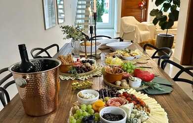 Imagem: A casa em condomínio possui 3 Dormitórios, 2 Banheiros, 2