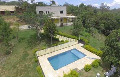 Imagem: A chácara está localizado em Jaboticatubas, MG à venda por