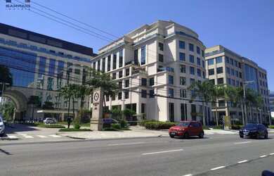 Imagem: O depósito à venda possui 1 Vaga na garagem e 61m² de Área