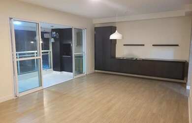 Imagem: O apartamento possui 2 Dormitórios, 2 Banheiros, 2 Vagas na