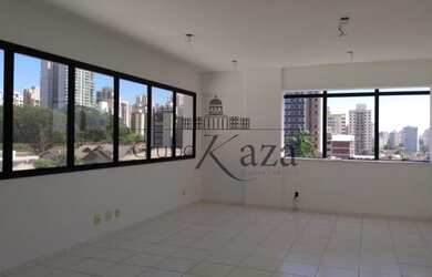 Imagem: O depósito possui 1 Vaga na garagem, 40m² de Área e está