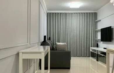 Imagem: O apartamento possui 3 Dormitórios, 1 Banheiro, 2 Vagas na