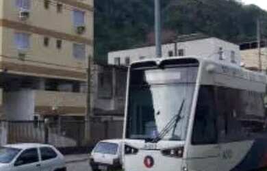 Imagem: O apartamento possui 1 Dormitório, 1 Banheiro, 1 Vaga na garagem