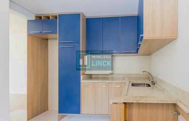 Imagem: O apartamento possui 3 Dormitórios, 2 Banheiros, 2 Vagas na