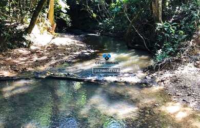 Imagem: O terreno possui 1000m² de Área e está localizado em Almeida