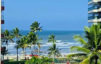 Imagem: O apartamento possui 3 Dormitórios, 1 Banheiro, 2 Vagas na