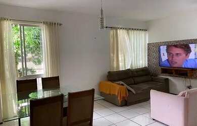 Imagem: A casa possui 2 Dormitórios, 2 Banheiros, 1 Vaga na garagem