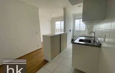 Imagem: O apartamento possui 1 Dormitório, 1 Banheiro, 1 Vaga na garagem