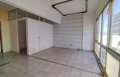 Imagem: O depósito possui 56m² de Área e está localizado em Centro