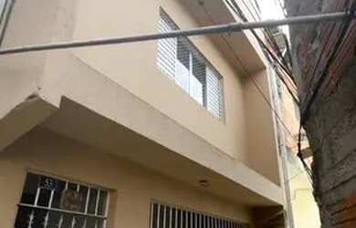 Imagem: A casa possui 2 Dormitórios, 3 Banheiros, 172m² de Área e