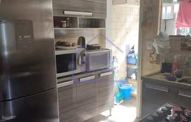Imagem: O apartamento possui 3 Dormitórios, 1 Banheiro, 1 Vaga na garagem
